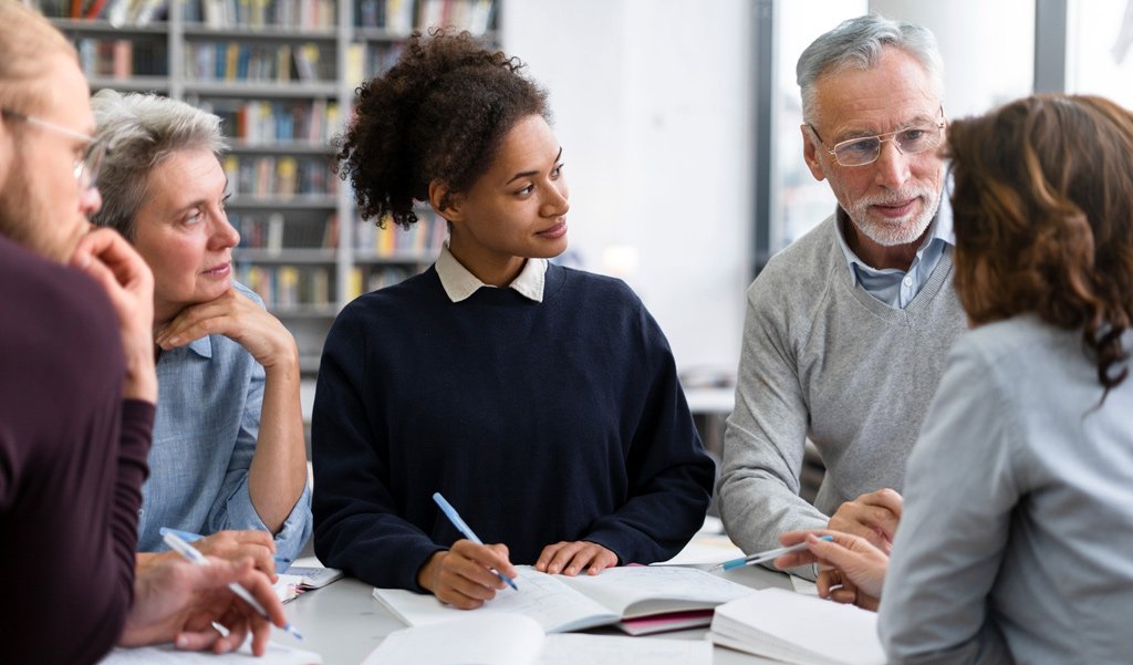 Apply for UK Online University Courses | Steele Recruitment